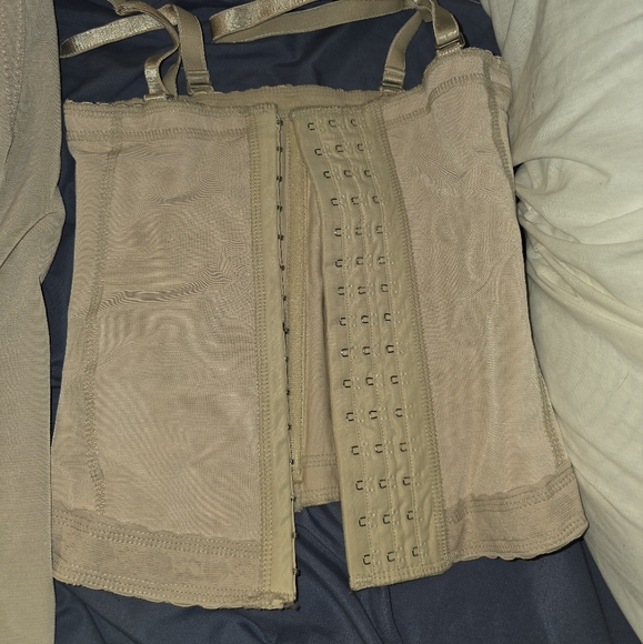 Faja Columbiana Compression garment/ shapewear- Mini - Picture 5 of 7